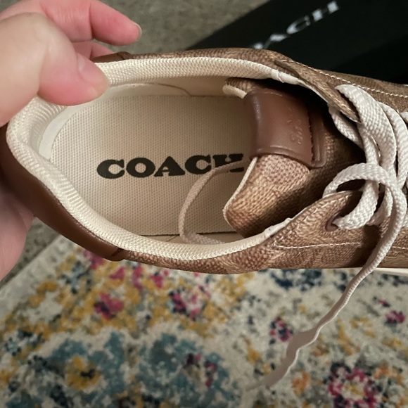 New with tags Coach tennis shoes, size 8.5B - Picture 6 of 7